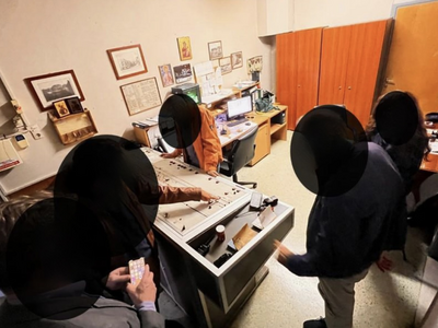 Η αίθουσα ελέγχου κυκλοφορίας και οι στα...