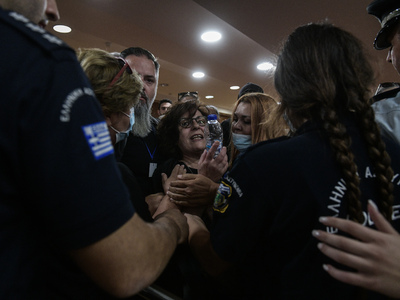 Δίκη Χρυσής Αυγής: Μεγάλη ένταση με υποσ...