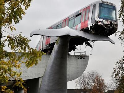 Ολλανδία: Συρμός του μετρό εκτροχιάστηκε...