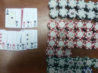 Αγρίνιο: Έπαιζαν πόκερ, κατέληξαν στο τμήμα