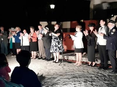 Μια όμορφη θεατρική βραδιά στο Μάνεσι Κα...