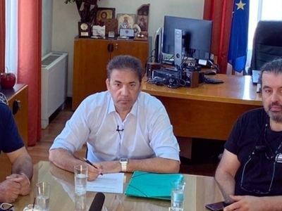 Δήμος Αιγιάλειας: "Να μην υπογράφει...