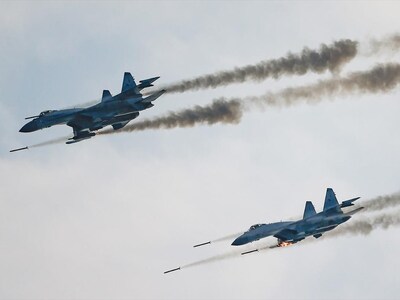 Οι ευρωπαϊκές χώρες κλείνουν τον εναέριο...