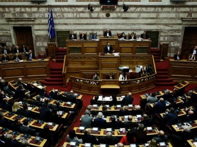 Ώρα... Πρεσπών απόψε στη Βουλή - Τα μεσά...