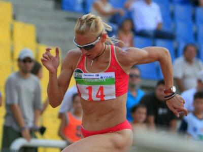 Επιστρέφει στα κουλουάρ η Φανή Χαλκιά