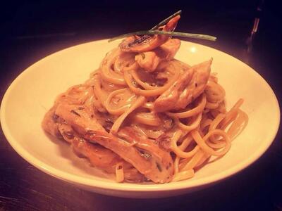 Λιγκουίνι με φιλετάκια κοτόπουλο,μανιτάρ...