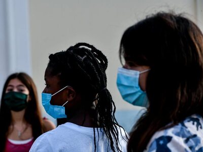 Νέα μέτρα: Πώς θα μπαίνουν σε κλειστούς ...