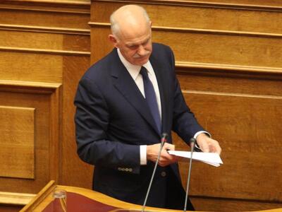 153 "ναι" στον Παπανδρέου που ...