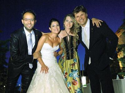 Όρκοι αγάπης για τον Κάρολο Κουβεριανό κ...