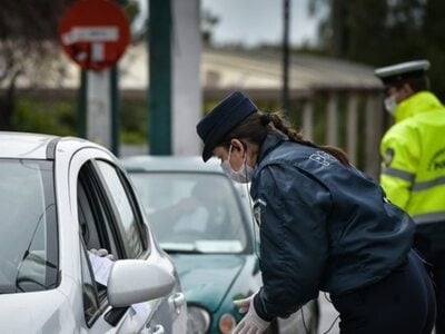 Πόσα άτομα επιτρέπονται ανήμερα Πρωτοχρο...