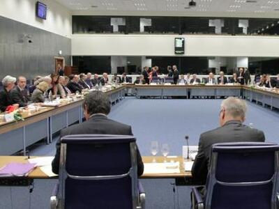 Η Ελλάδα στο περίμενε - Άλλο ένα Eurogro...