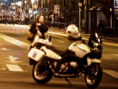 Θεσσαλονίκη: Αστυνομικός παρέσυρε και τρ...