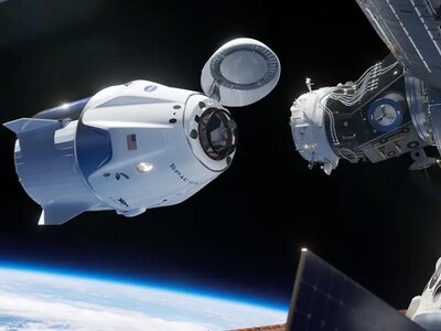 Live Βίντεο: Οι αστροναύτες της NASA φτά...