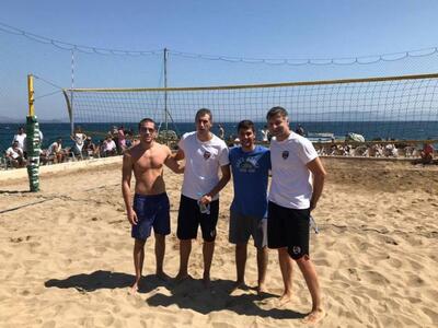 Σερβίς μνήμης στο Μάτι με Διαμαντίδη και Παπαλουκά