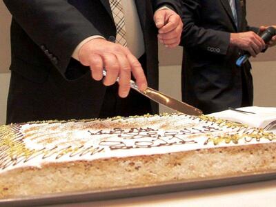 Πάτρα: Οι δημοσιογράφοι κόβουν την πρωτο...