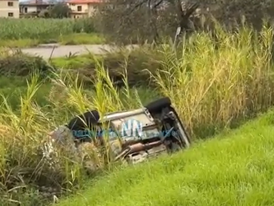 Ναύπακτος: Εκτροπή αυτοκινήτου στην Παλαιοπαναγιά