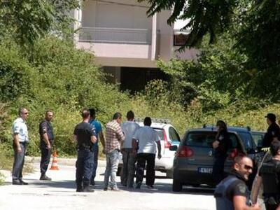 Στον εισαγγελέα ο ένοπλος που εισέβαλε σ...