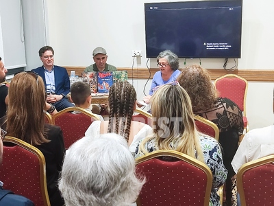  Πλήθος κόσμου στην τιμητική εκδήλωση γι...