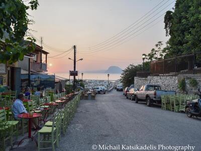 Τραπεζάκια έξω στο Κάστρο