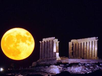 Η εξέλιξη του φεγγαριού σε ένα βίντεο! 