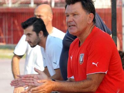 Άρχισαν τα μπάνια Κούγιας και Καλημέρης ...