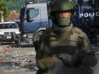 Σερβία: Απειλεί ξανά με στρατιωτική επέμ...