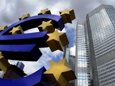 Ευρωβαρόμετρο: Το 80% των Ελλήνων δεν εμ...