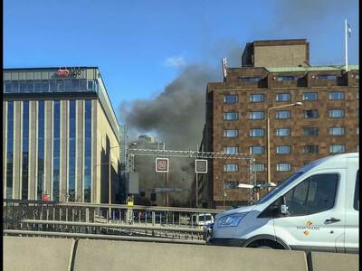 Ισχυρή έκρηξη στη Στοκχόλμη τα ξημερώματ...