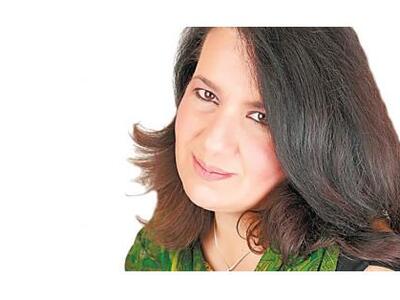 Ευανθία Μάγνη: Η No 1 στιχουργός της Του...