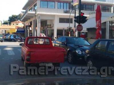 Ωραίος σαν Έλληνας... παράτησε το Ι.Χ. τ...