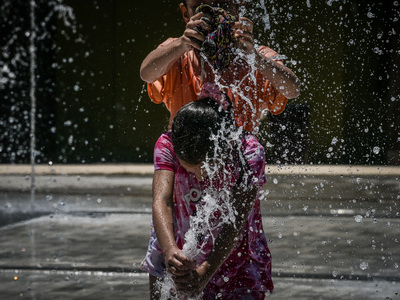 Καιρός: Στα όρια του καύσωνα για πολλές ημέρες 