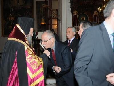 Πάτρα: Δείτε στιγμιότυπα από την Θεία Δο...