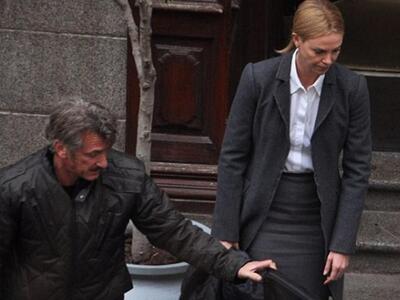 Σον Πεν - Σαρλίζ Θερόν: Δύο ξένοι στο ίδ...