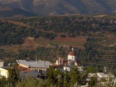 Το Ελληνικό χωριό που σαρώνει στις γεννή...