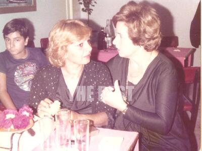 H Γιαννούλα Παπαδοπούλου με τη Τζένη Βάν...