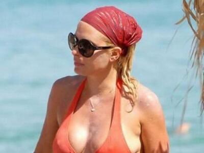 Και νέα αρετουσάριστη φωτό της Μενεγάκη