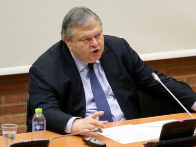 Βενιζέλος: Κίνδυνος μετατροπής όλης της ...