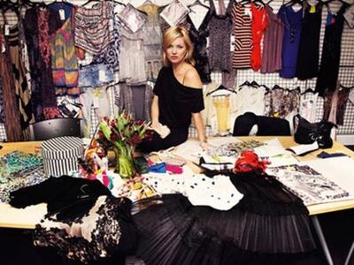 H Kate Moss πουλάει τα παλιά της ρούχα σε νέο site