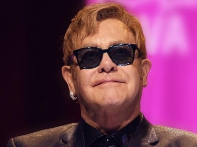 Ο Έλτον Τζον μποϊκοτάρει τα ξενοδοχεία τ...