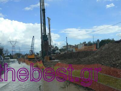 Καθοδόν προς Αθήνα στην ισόπεδη παλιά δι...