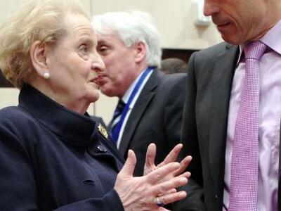 Μάντλιν Ολμπράιτ: Με κατασκόπευαν οι Γάλλοι