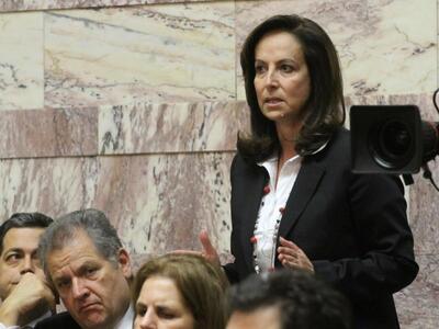Διαμαντοπούλου: Δραματική παρέμβαση στην...