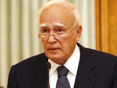 Ανησυχία για τον Κάρολο Παπούλια