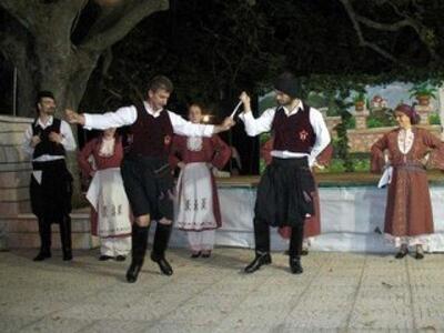 Παραδοσιακό γλέντι στο Φεστιβάλ Σταφίδας