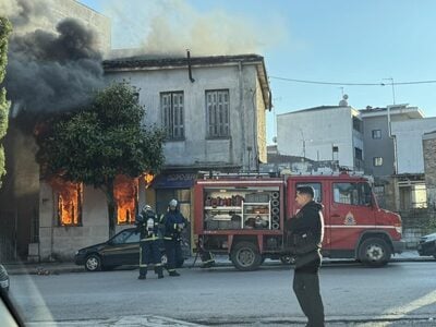 Τρίκαλα: 400 λίρες βρέθηκαν στο σπίτι πο...