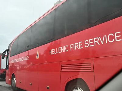 Έφτασε στην Σαντορίνη το «Όλυμπος», το κ...