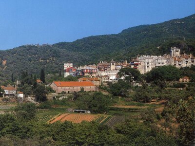 Κατατέθηκε η αγωγή κατά της Μονής Βατοπεδίου