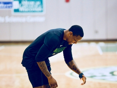 Θετικός σε κορωνοϊό συμπαίκτης του Αντετοκούνμπο