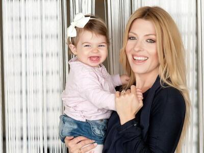 ΒΙΝΤΕΟ: Δείτε την Έλσα Τόλη να φωτογραφί...