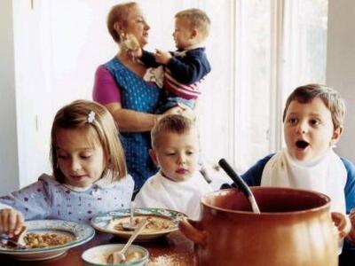 Νέα βέλη της Πολυτεκνικής Παρέμβασης Πατ...